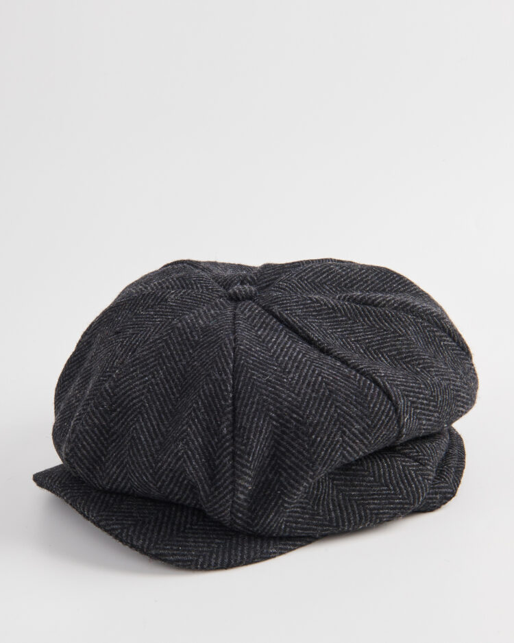 Шерстяная кепка-восьмиклинка