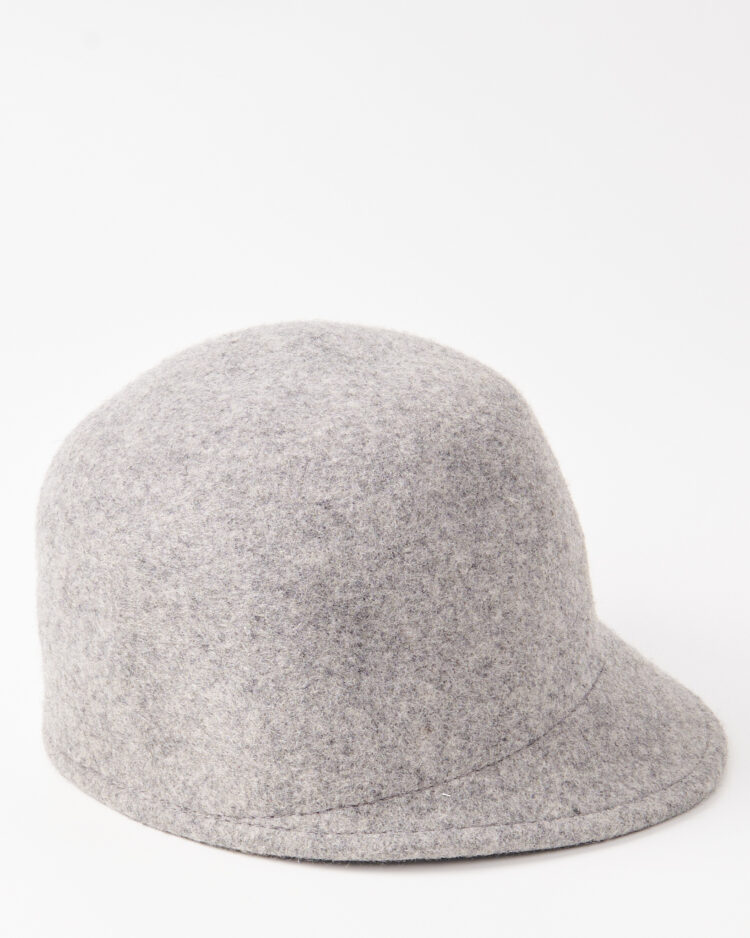 Шляпа шерстяная