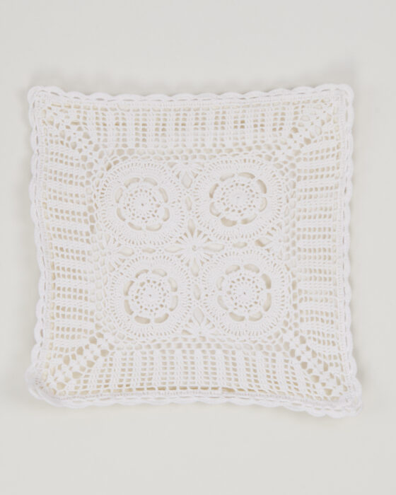 Вязаная наволочка с узором