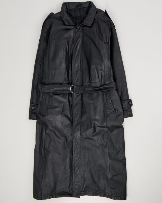 Кожаный плащ