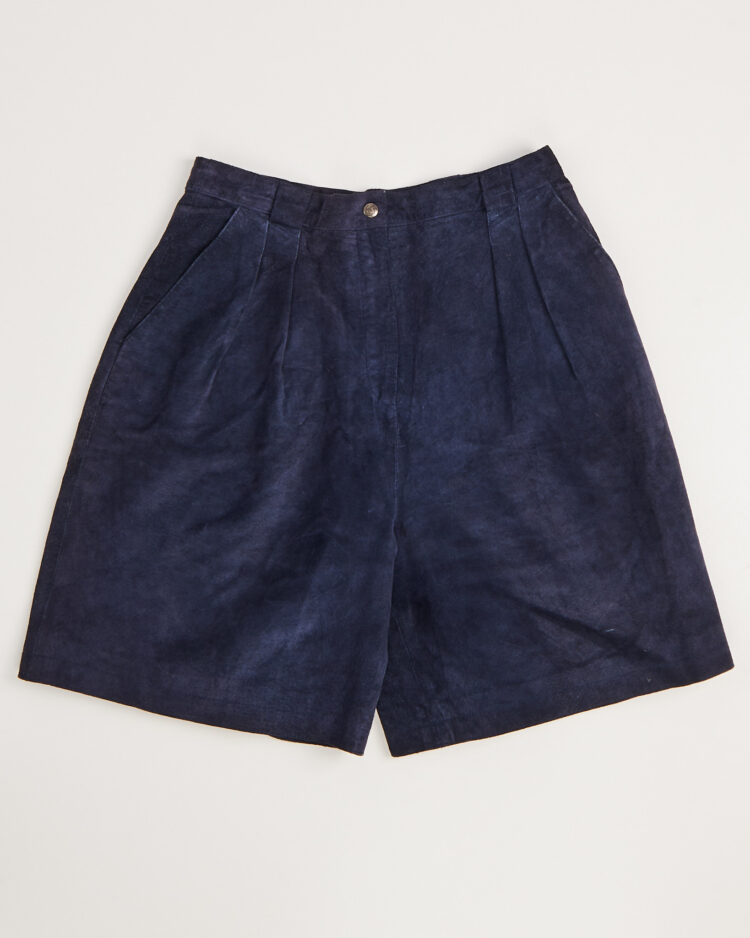 Замшевые шорты