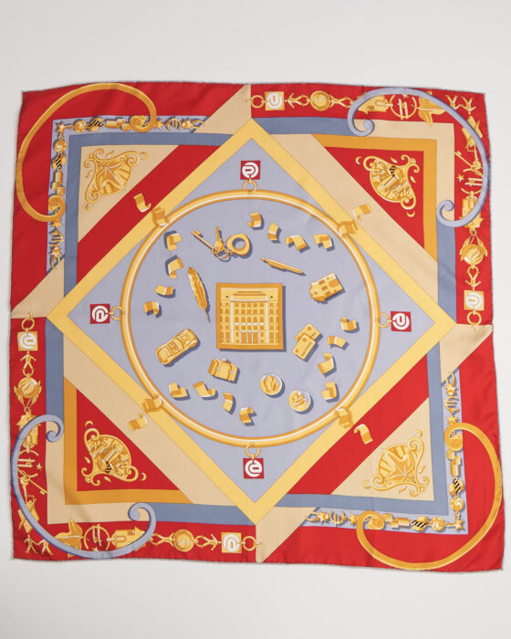 Платок с геометрическим орнаментом — фото 2